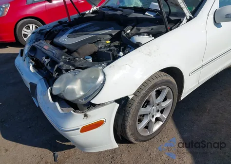 2007 Mercedes-Benz C 280 Luxury 4Matic z USA, uszkodzony, nr VIN WDBRF92H97F865732